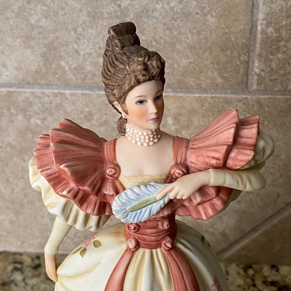 LENOX FIRST WALTZ Lady Collectable Porcelain Sculpture Figurine Vintage Retired - Picture 9 of 15